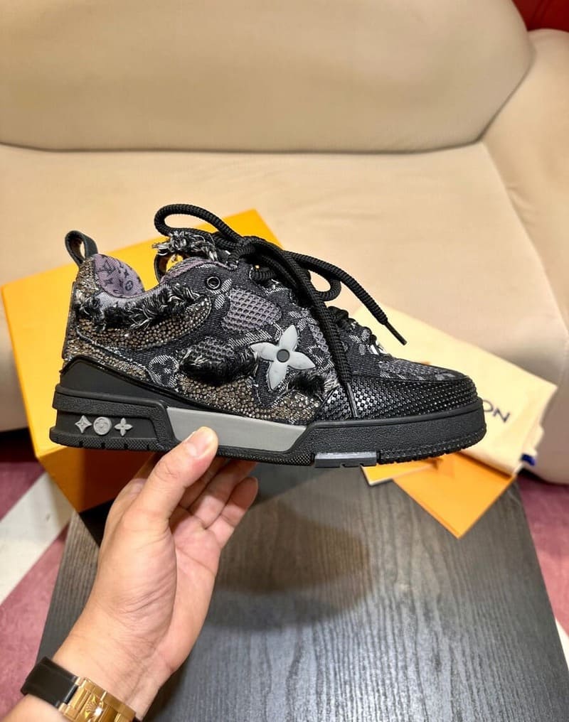Louis Vuitton LV Skate Black Swarovski Monogram - Encomenda