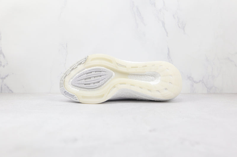 Adidas UltraBoost 22 Triple White - Encomenda