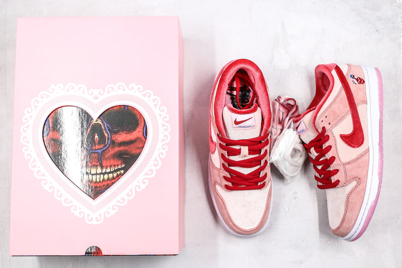 Nike SB Dunk Low Strangelove - Encomenda