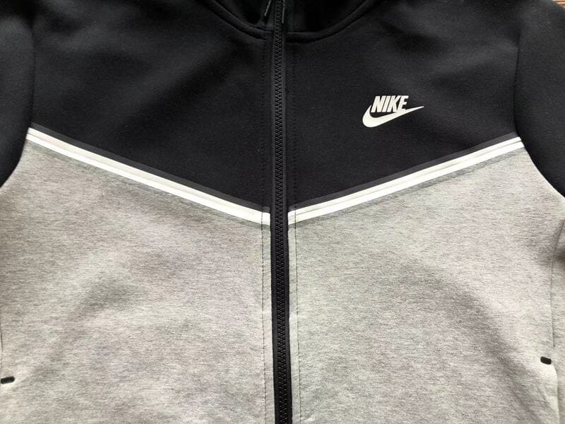 Conjunto Nike Tech Fleece Preto e Cinza - Encomenda