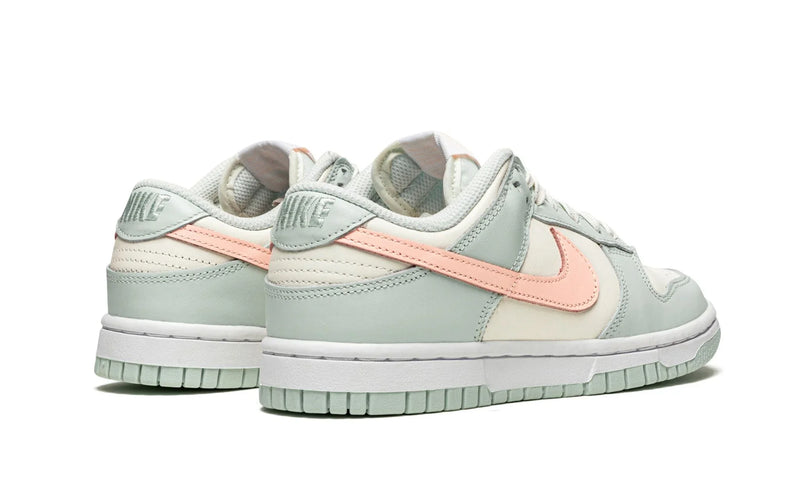 Tênis Nike Dunk Low Feminino "Barely Green" Verde - Encomenda