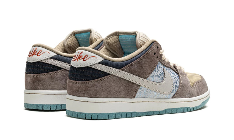 Tênis Nike Dunk Low SB "Big Money Savings" Marrom - Encomenda