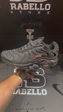 Tênis Nike Air Max Plus TN Bred - Pronta Entrega